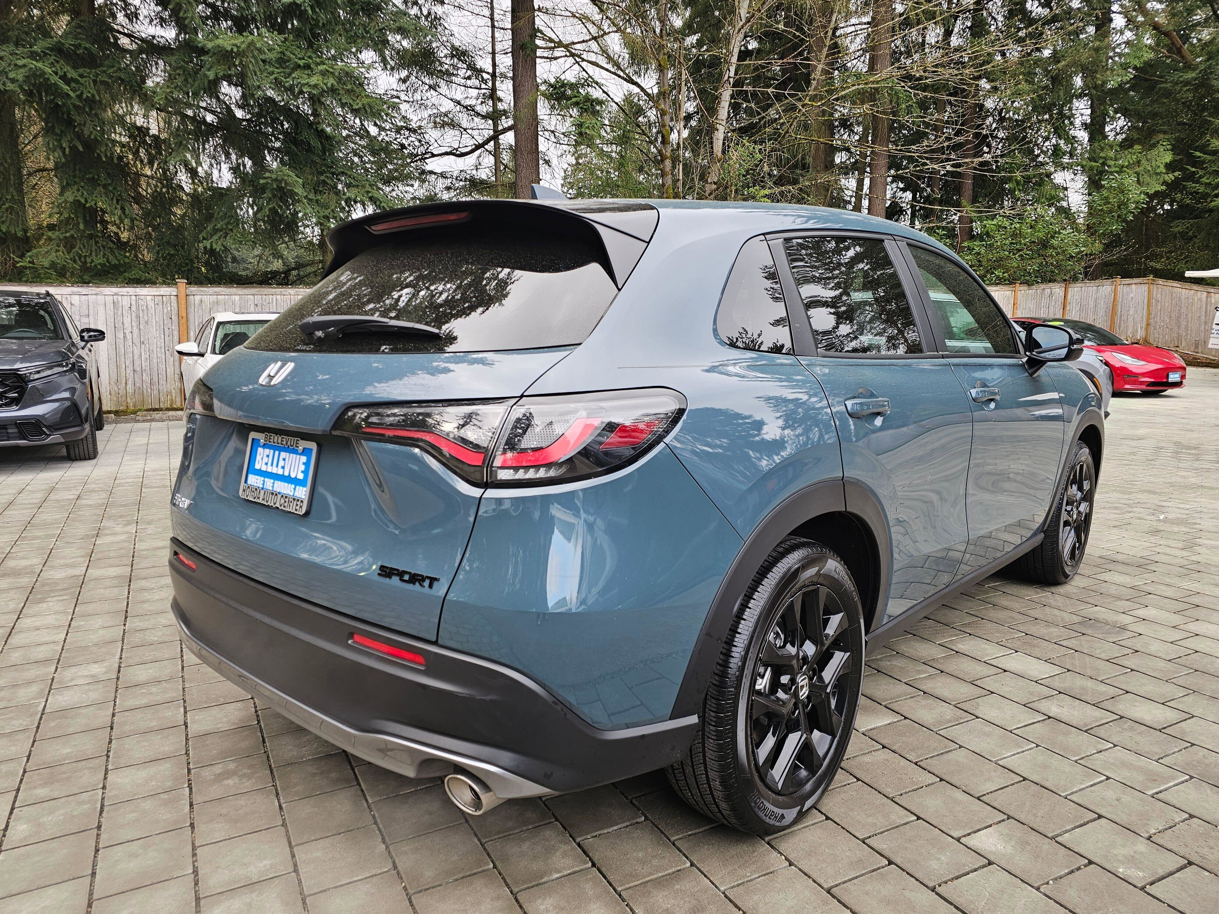 Certified 2025 Honda HR-V Sport image 7