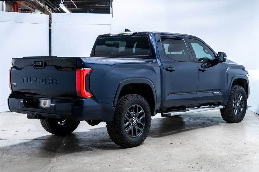 Used 2023 Toyota Tundra Platinum AWD/4WD image 6