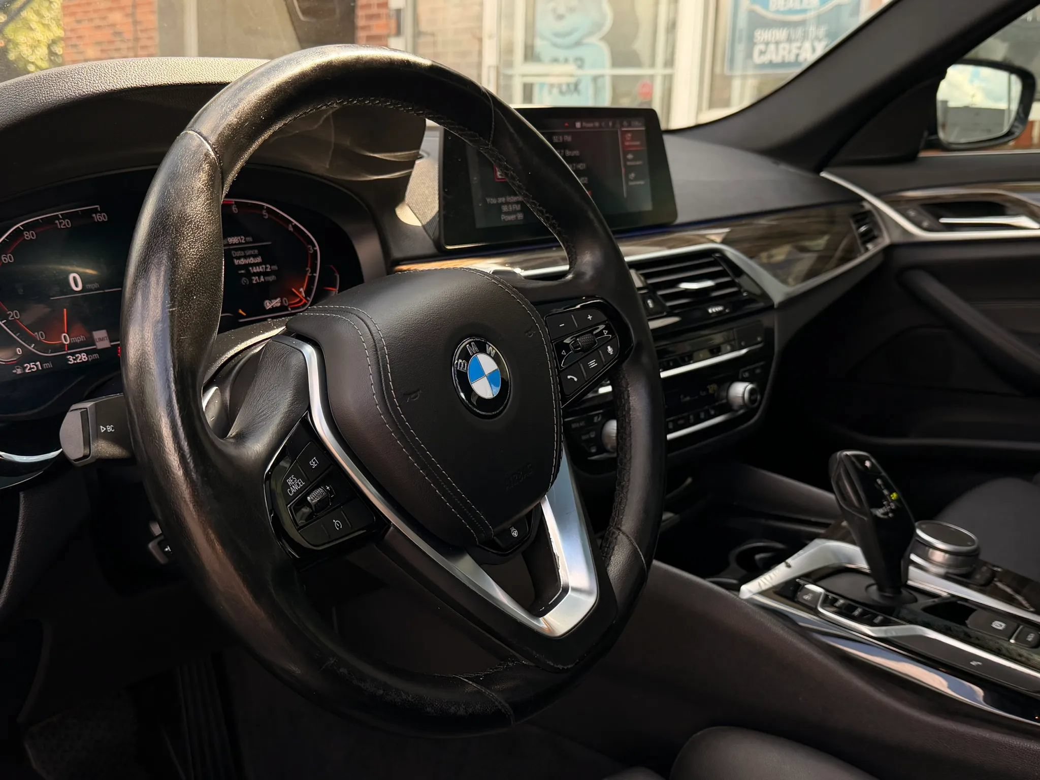 Used 2020 BMW 530i xDrive w/ Convenience Package AWD/4WD image 6