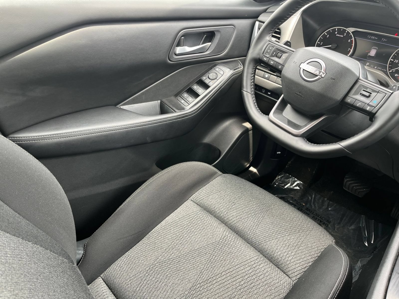 Used 2025 Nissan Rogue SV AWD/4WD image 39