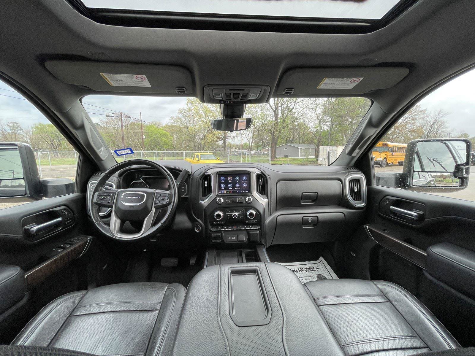 Used 2021 GMC Sierra 2500 Denali w/ Denali Ultimate Package AWD/4WD image 14