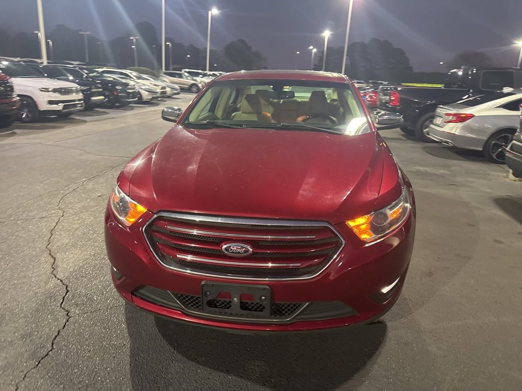 Used 2016 Ford Taurus Limited image 2