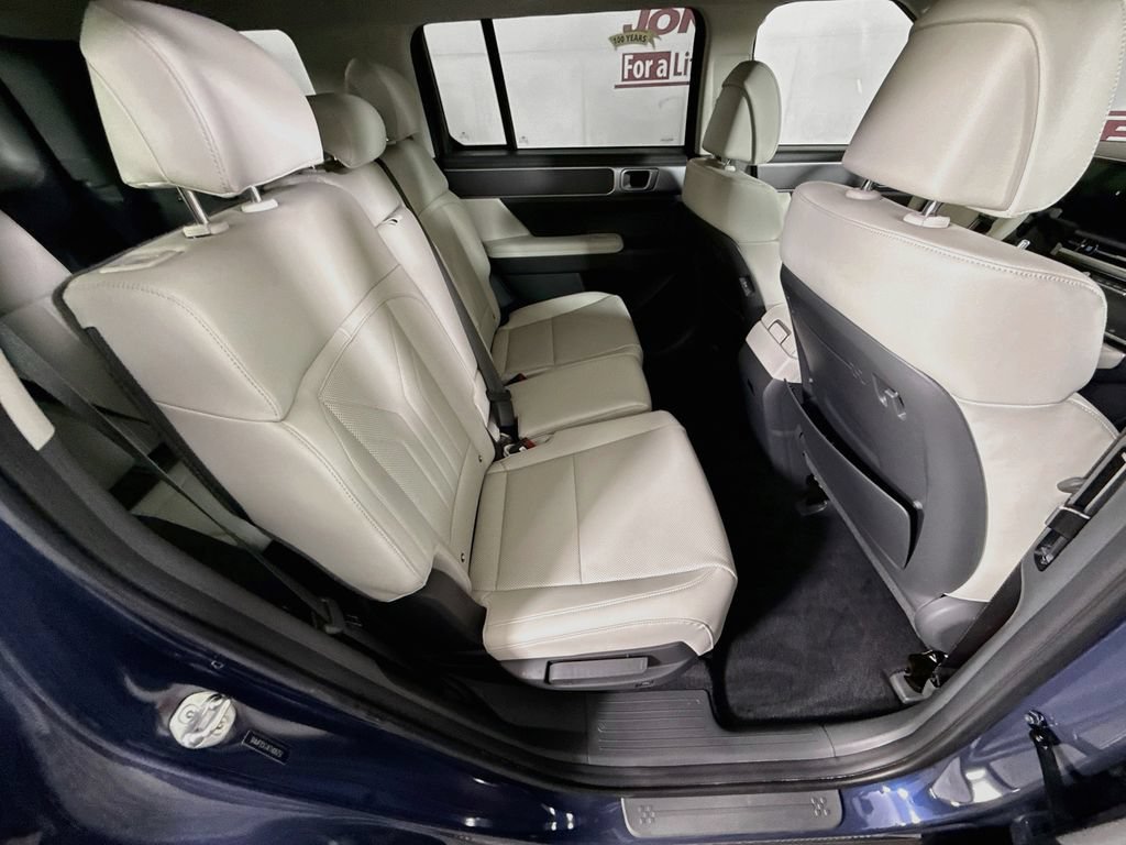 Certified 2026 Hyundai Santa Fe SEL AWD/4WD image 30