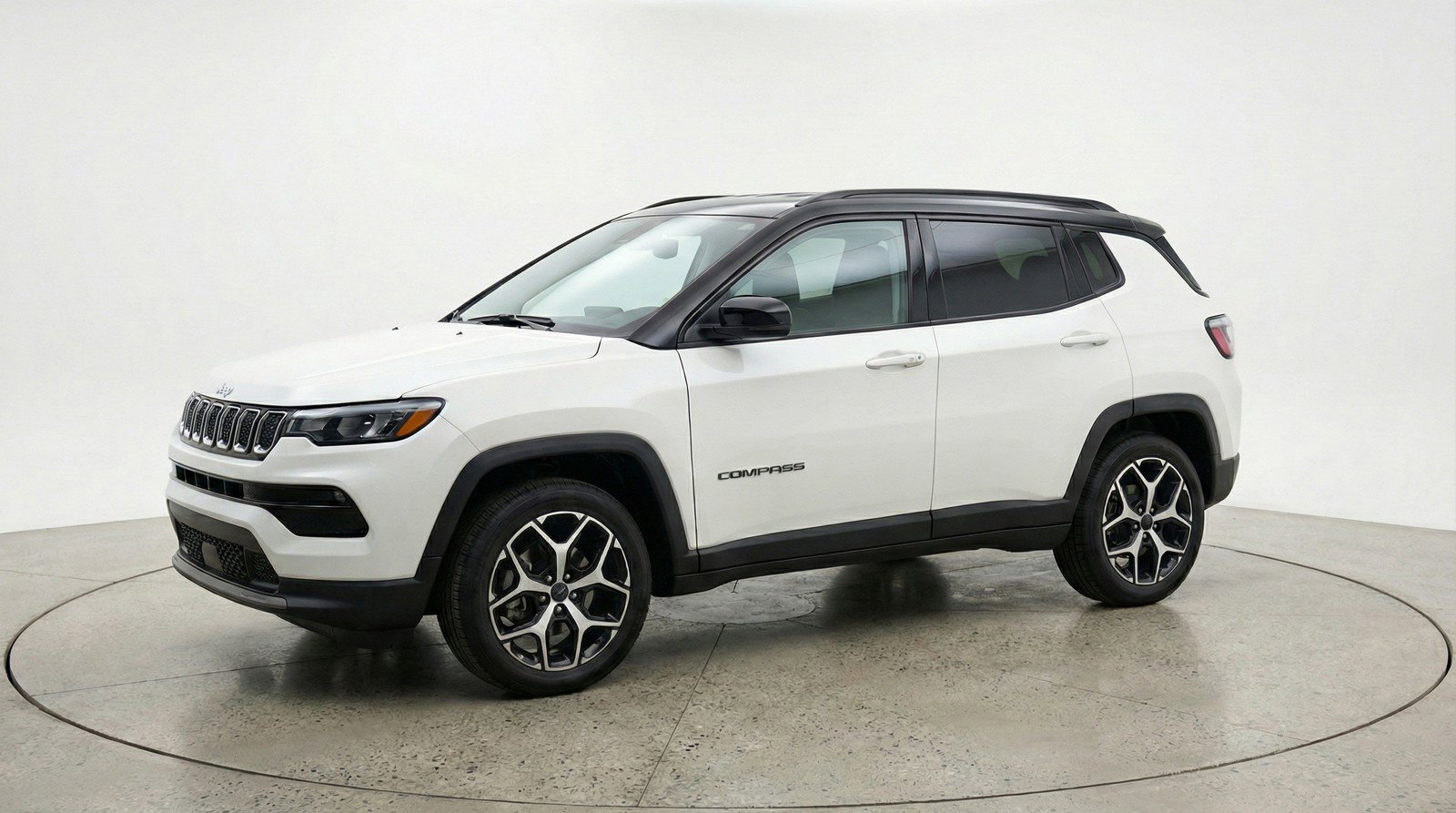 Used 2025 Jeep Compass Limited AWD/4WD image 3