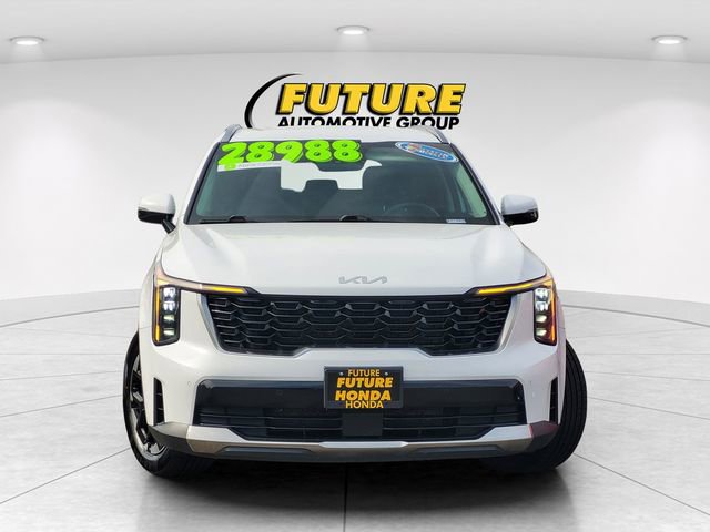 Used 2024 Kia Sorento S image 2