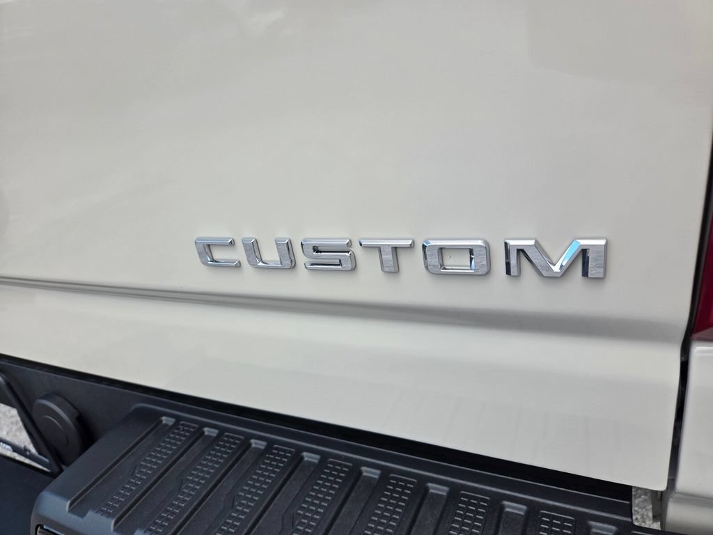 Used 2026 Chevrolet Silverado 2500 Custom w/ Custom Value Package AWD/4WD image 15