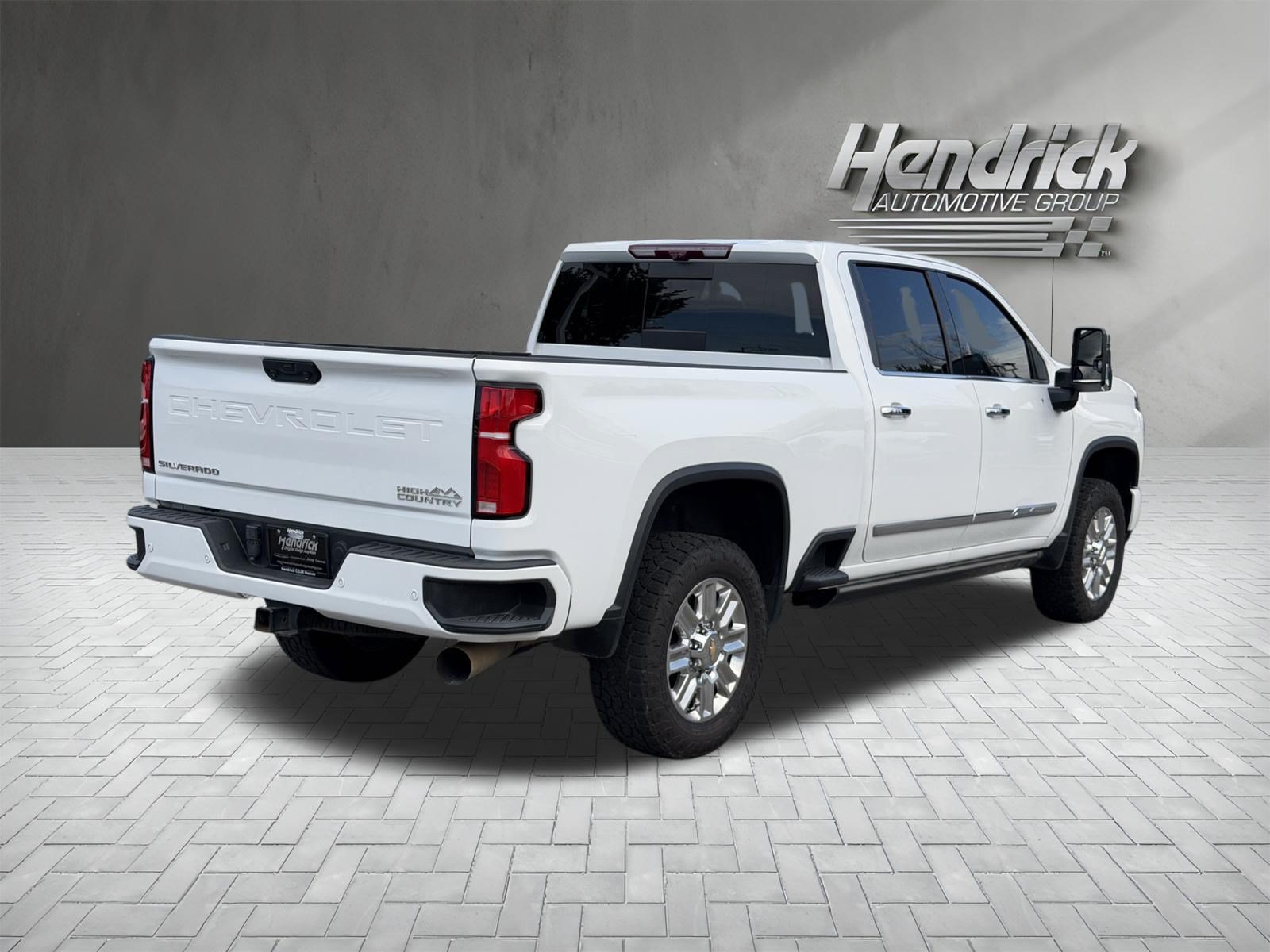 Used 2024 Chevrolet Silverado 2500 High Country w/ High Country Premium Package AWD/4WD image 10