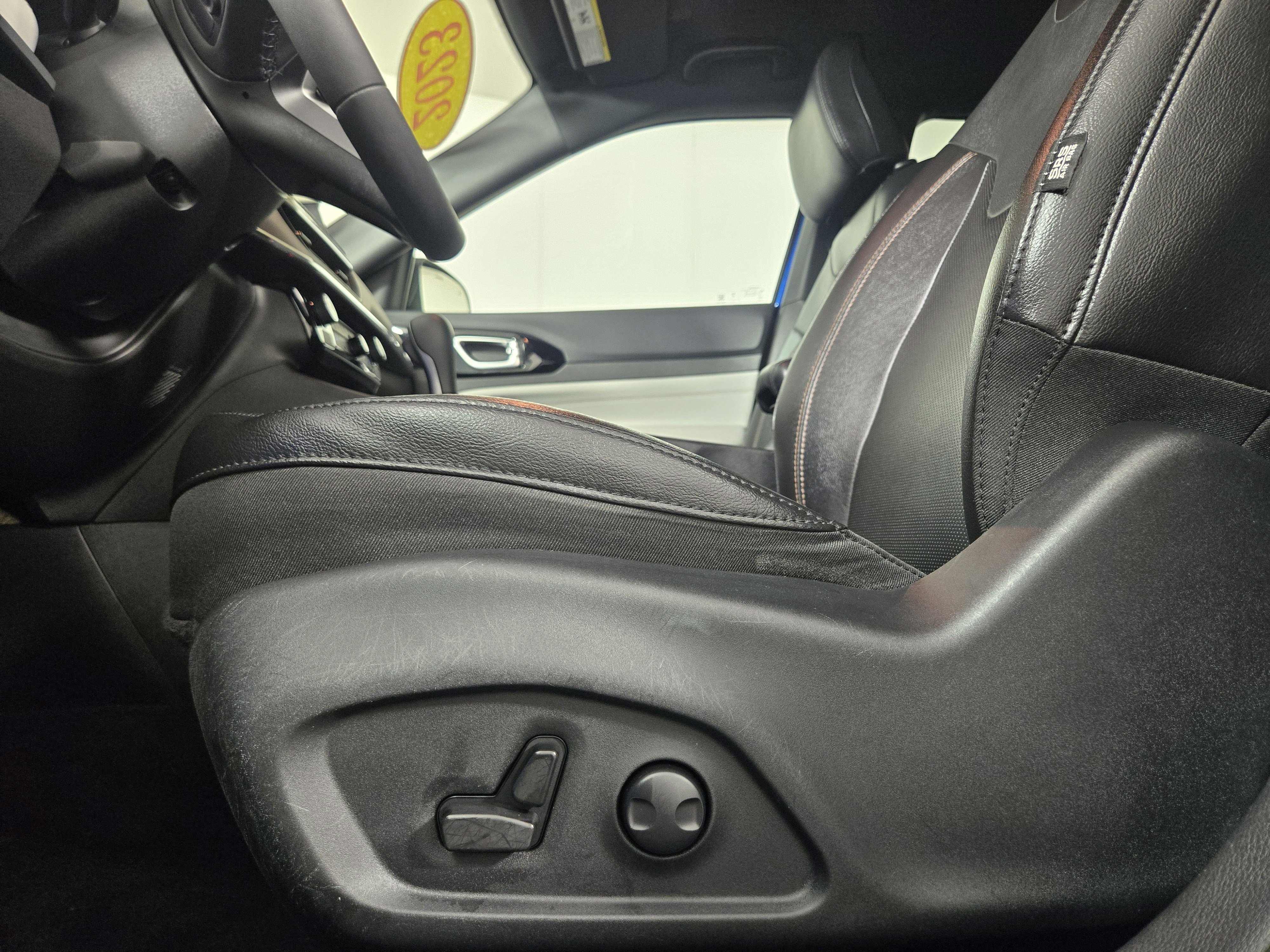 Certified 2023 Jeep Compass Limited AWD/4WD image 30