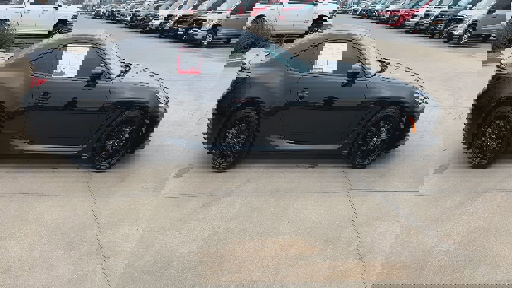 Used 2023 Toyota GR86 Premium image 2