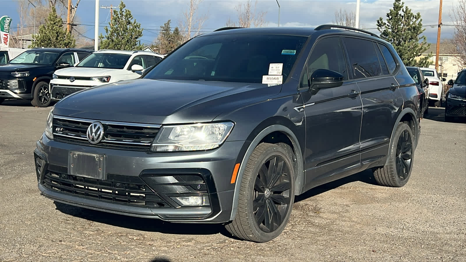 Used 2020 Volkswagen Tiguan SE R-Line image 1