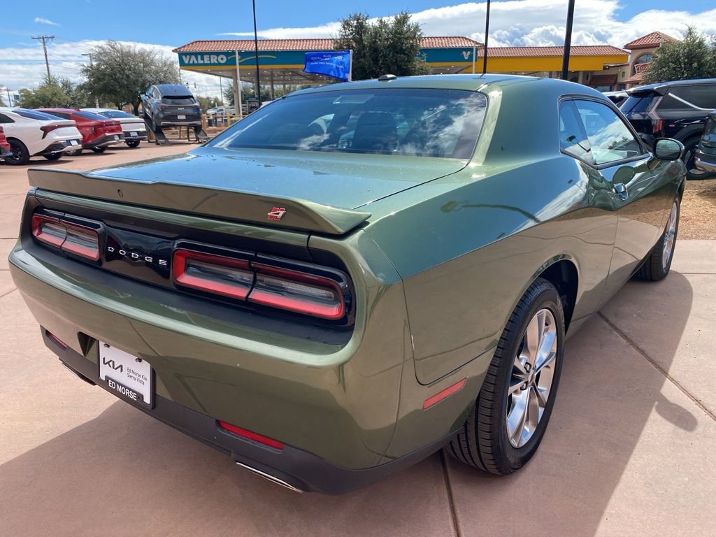 Used 2021 Dodge Challenger SXT image 8
