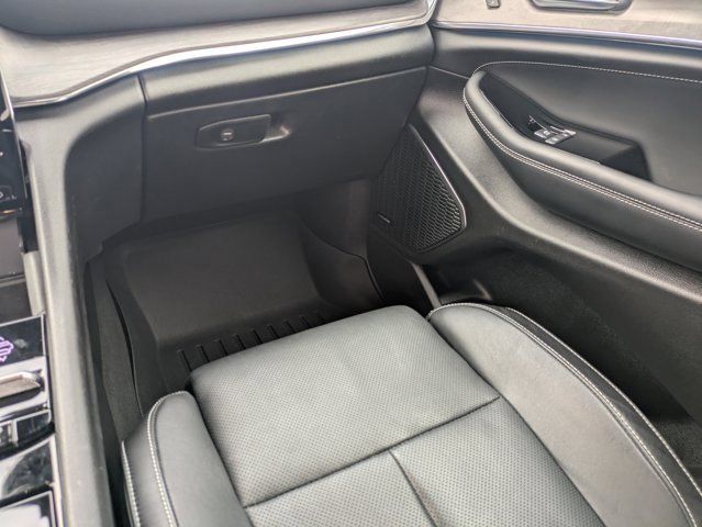 Used 2024 Jeep Grand Cherokee Overland w/ Adv Protech Group III image 17