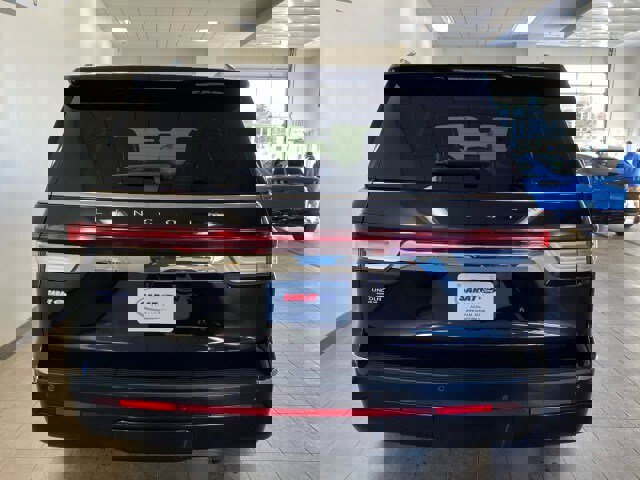 Certified 2024 Lincoln Navigator Reserve image 8