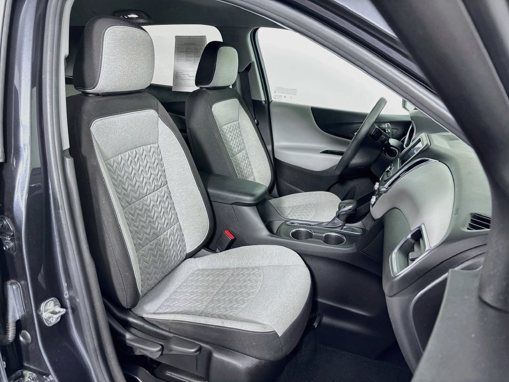 Used 2022 Chevrolet Equinox LS w/ LS Convenience Package FWD image 26