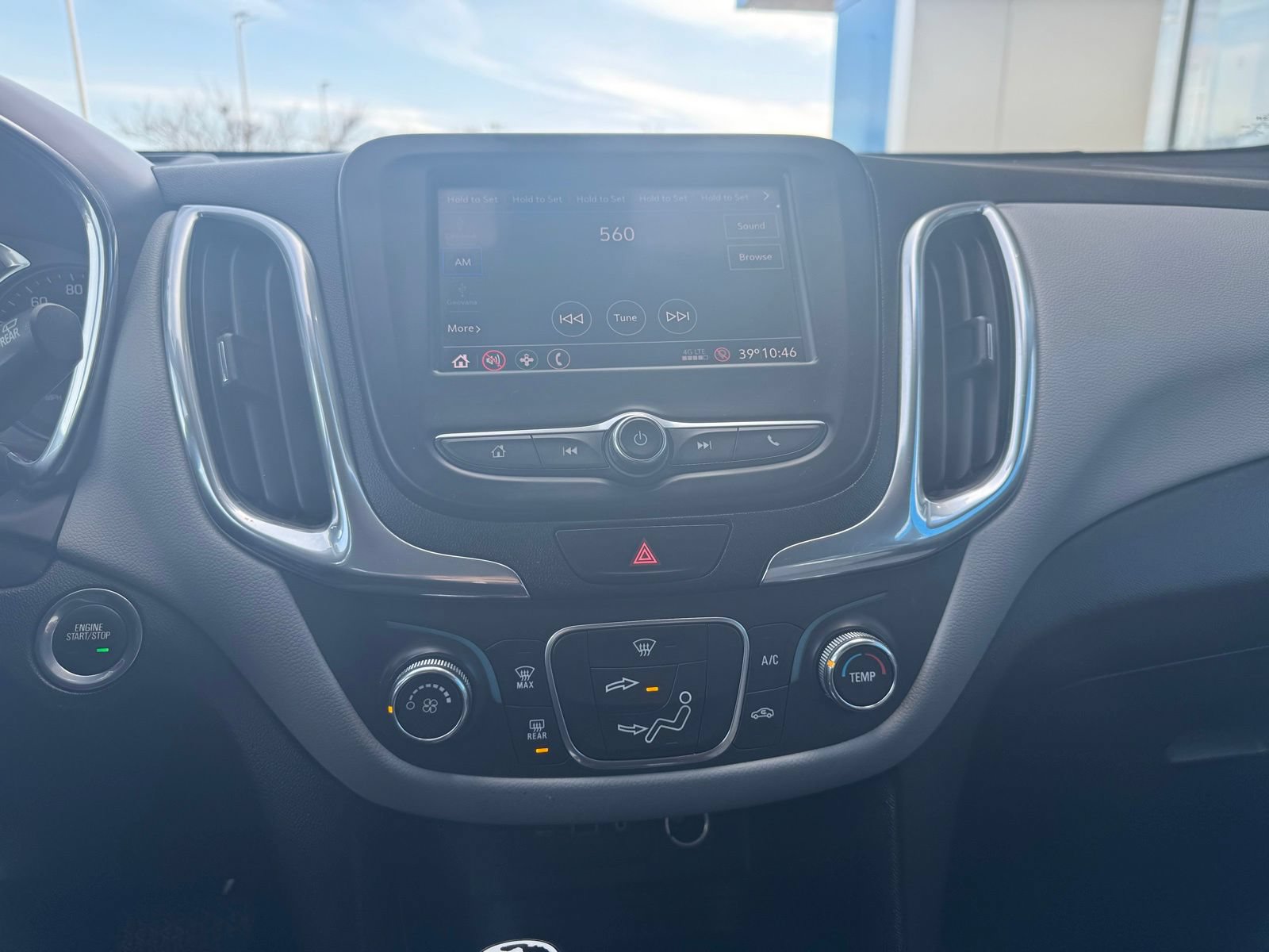 Used 2020 Chevrolet Equinox LT AWD/4WD image 18