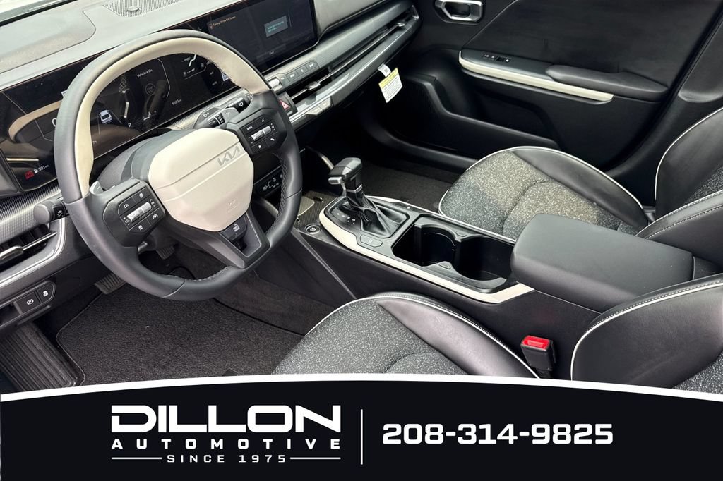 Certified 2025 Kia K4 GT-Line Turbo FWD image 4