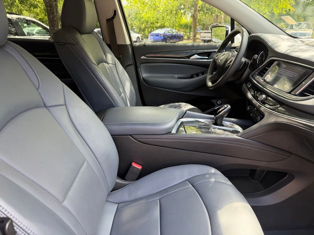 Used 2021 Buick Enclave Essence w/ Sound and Sites Package FWD image 10