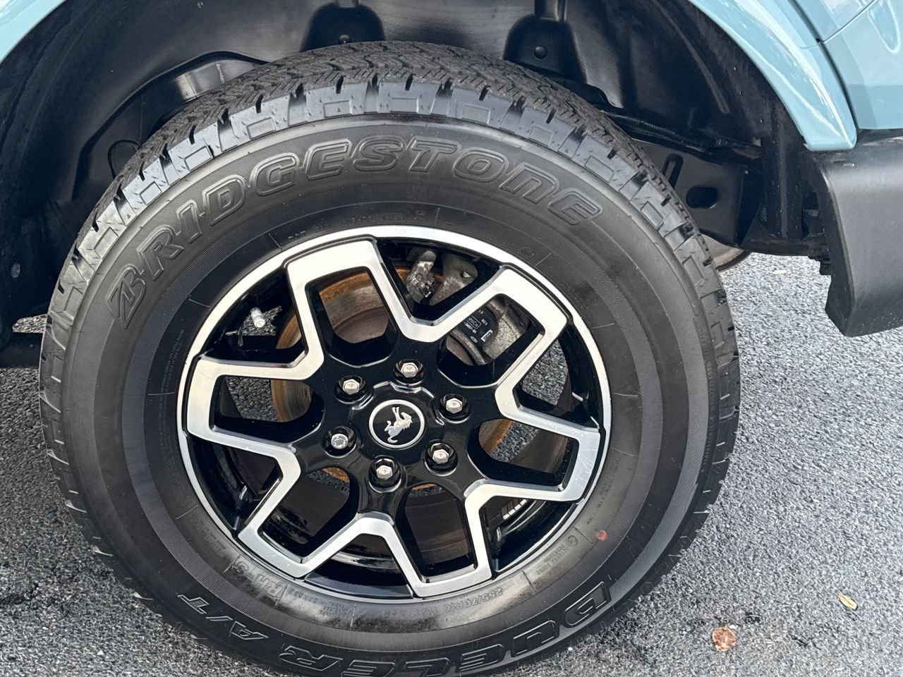 Used 2023 Ford Bronco Outer Banks image 12