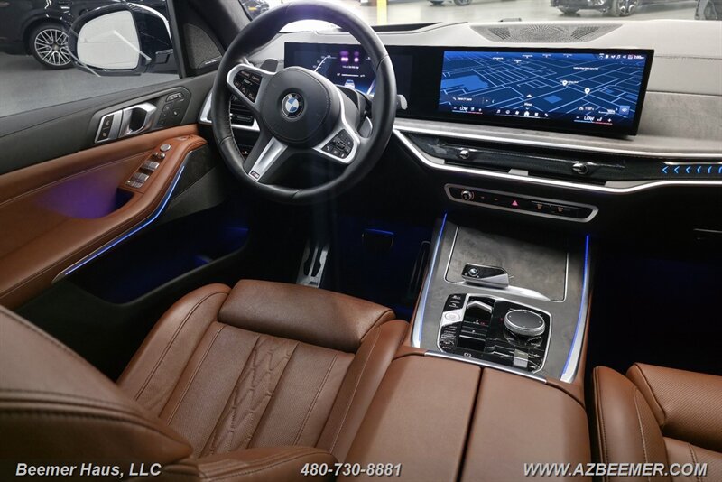 Used 2024 BMW X7 xDrive40i w/ M Sport Package AWD/4WD image 15