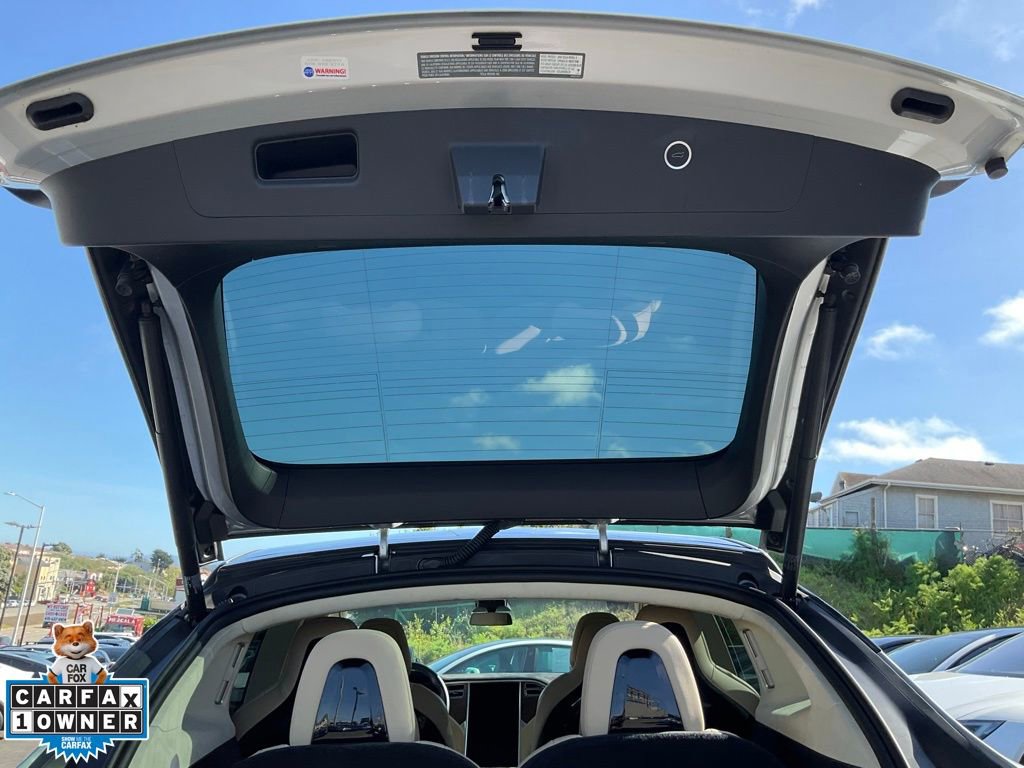 Used 2016 Tesla Model X 75D image 10