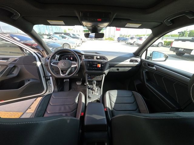 Used 2023 Volkswagen Tiguan SEL R-Line AWD/4WD image 27