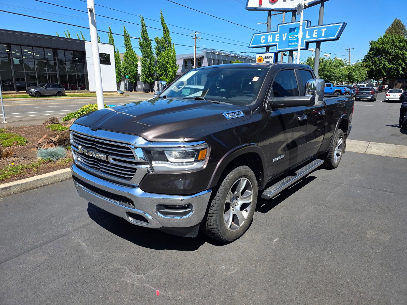 Used 2019 RAM 1500 Laramie w/ Trailer Tow Group AWD/4WD image 2
