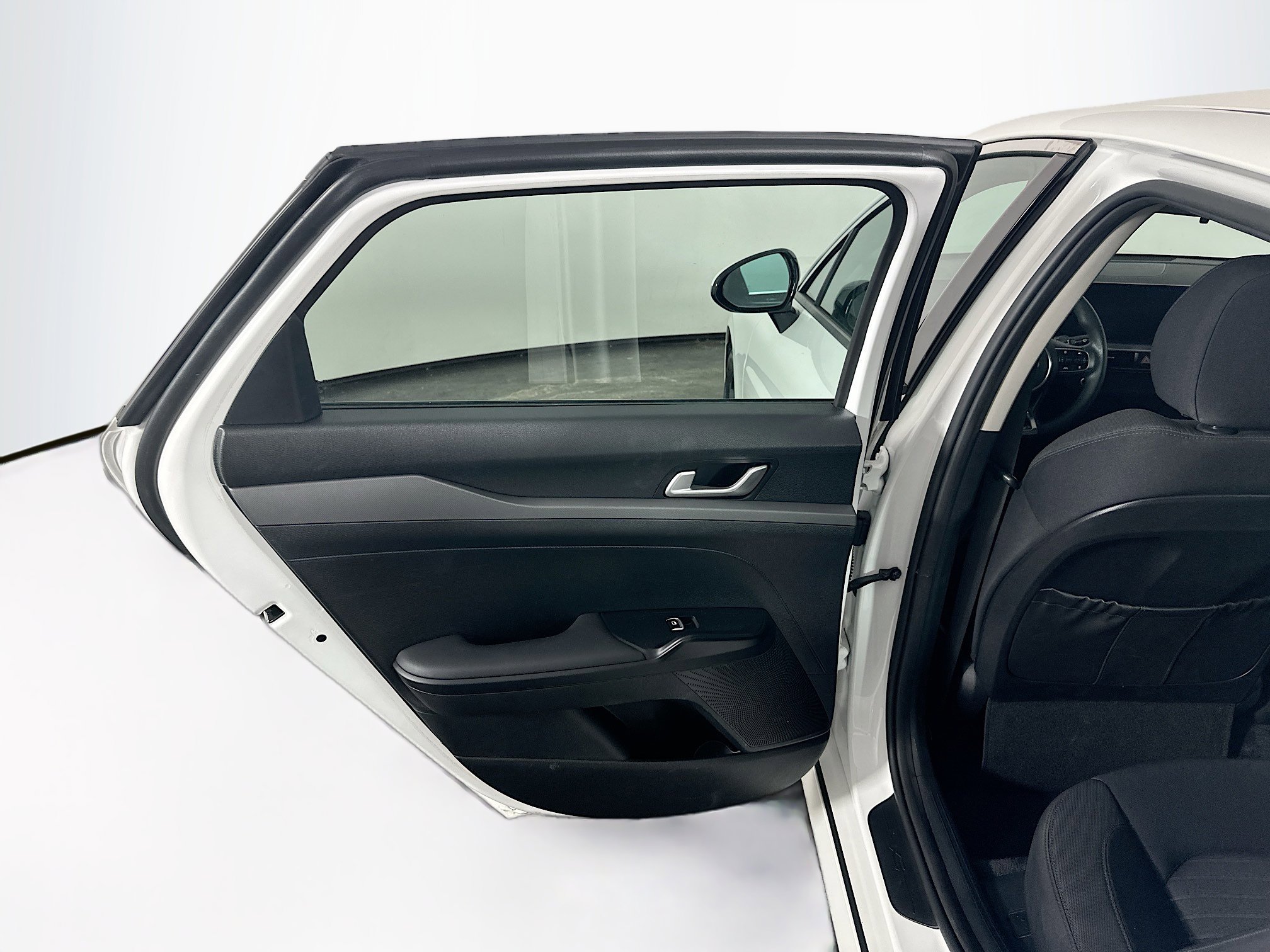Used 2025 Kia K5 LXS image 26
