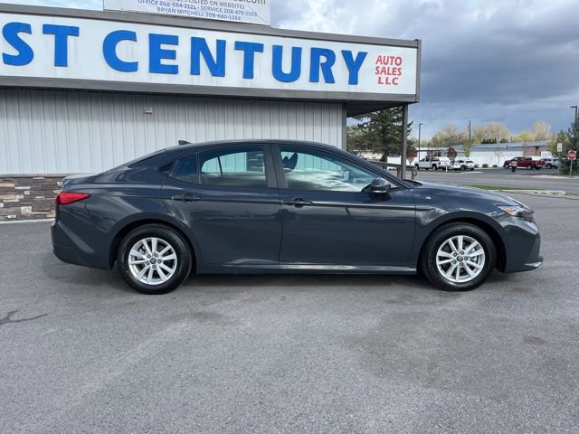 Used 2026 Toyota Camry LE FWD image 15