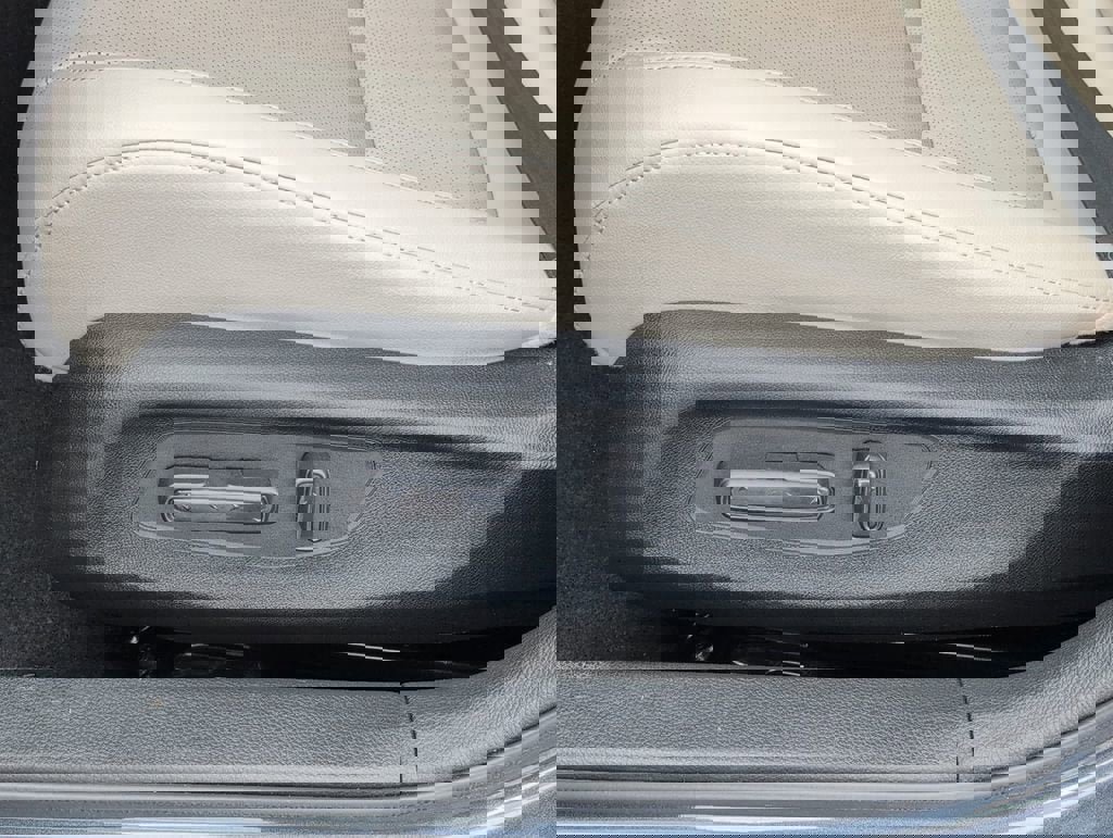 Used 2024 Honda Civic Touring image 14