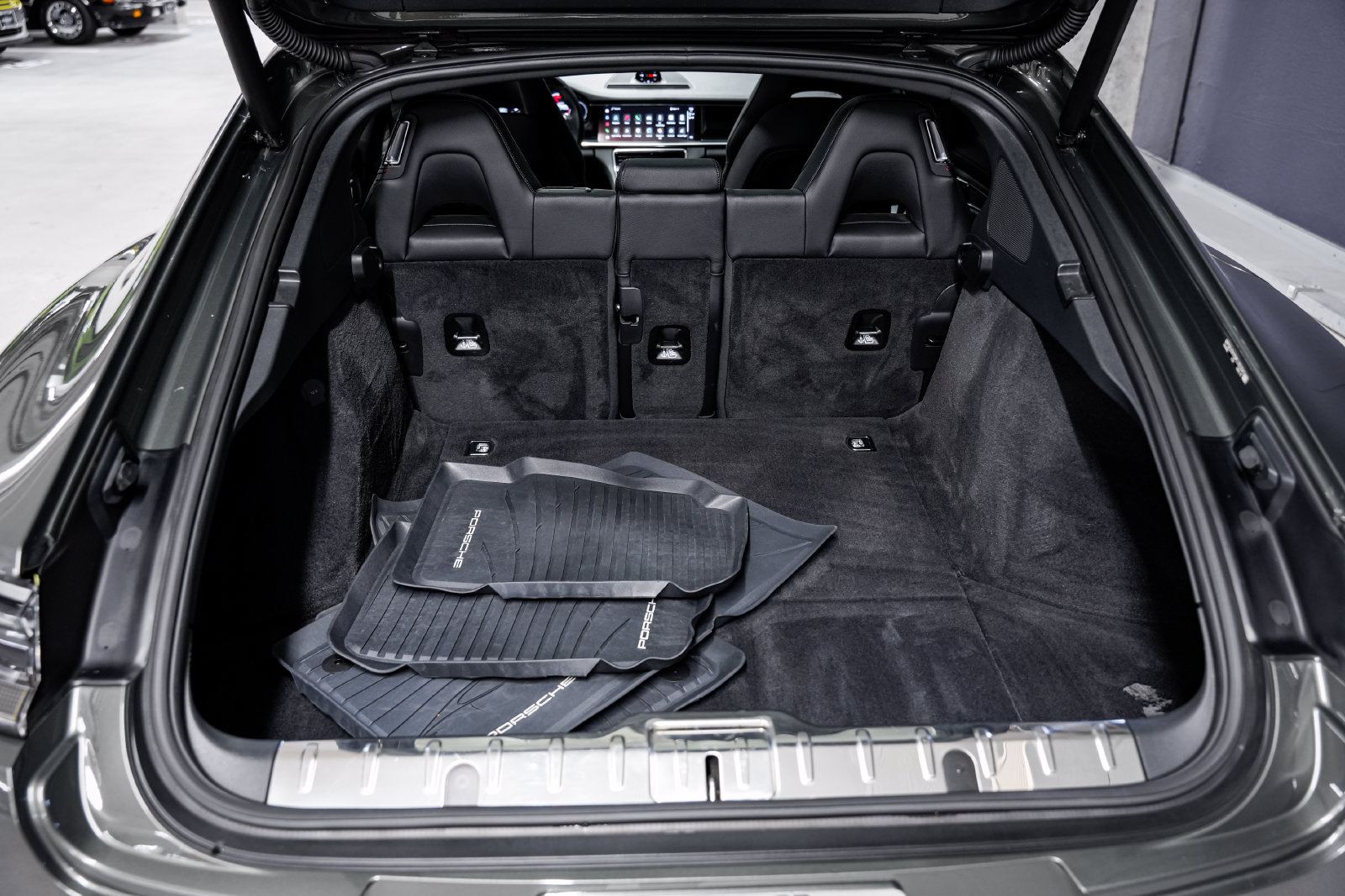 Used 2023 Porsche Panamera Platinum Edition RWD image 46
