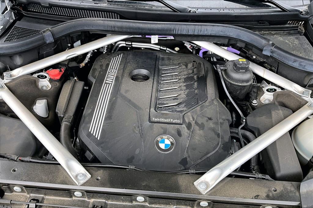 Used 2021 BMW X7 xDrive40i w/ Premium Package AWD/4WD image 31