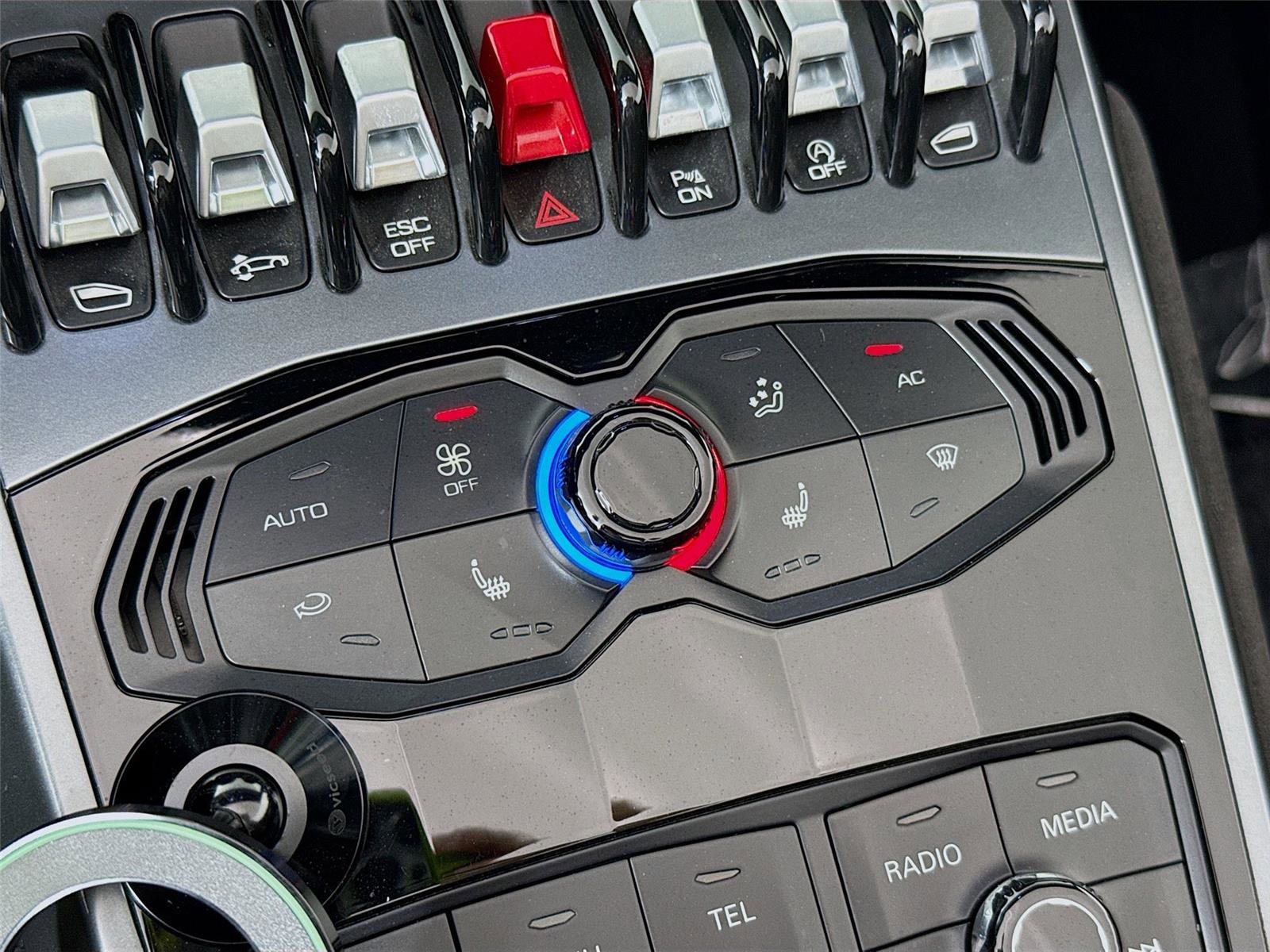 Used 2019 Lamborghini Huracan LP 580-2 image 16