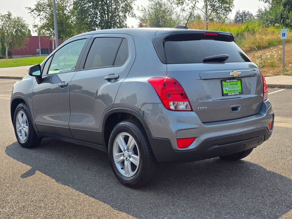 Used 2020 Chevrolet Trax LS w/ Tint and Cruise Package FWD image 3