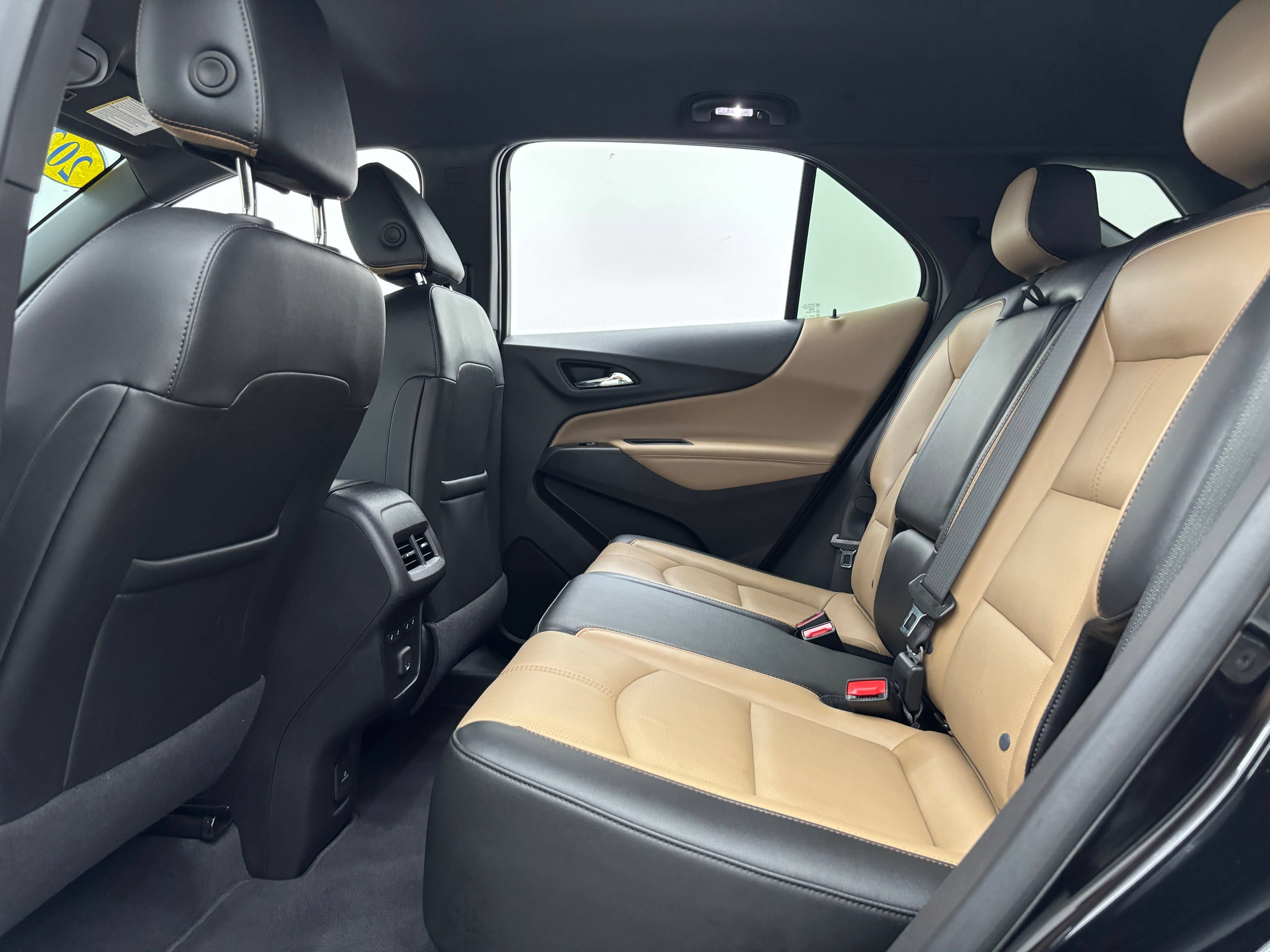 Used 2024 Chevrolet Equinox Premier AWD/4WD image 39