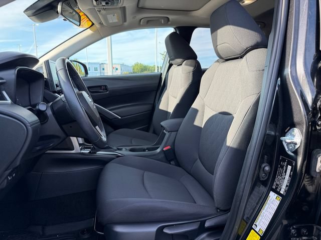 Certified 2024 Toyota Corolla Cross LE w/ Moonroof Package AWD/4WD image 15