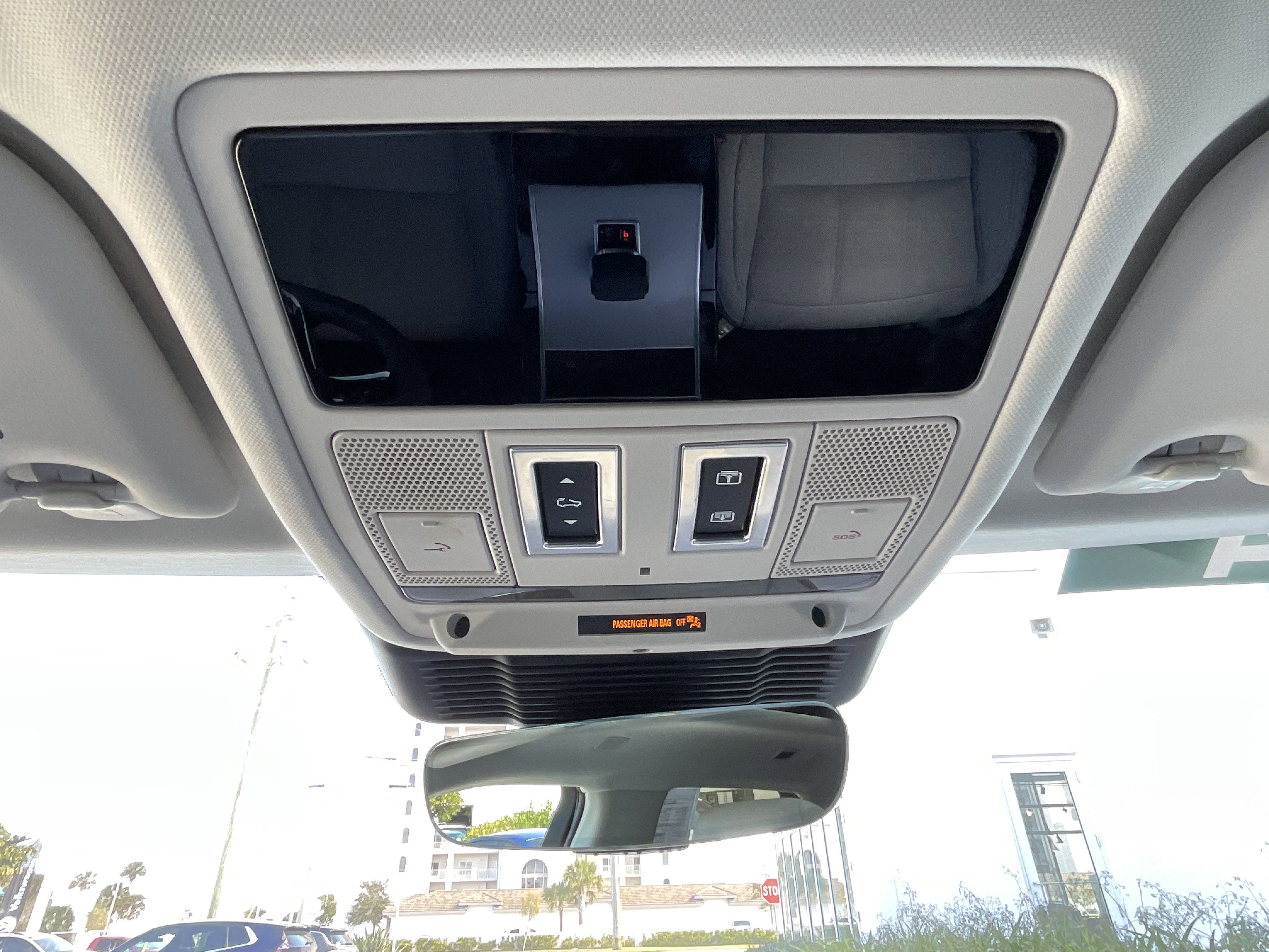 Used 2024 Land Rover Range Rover Evoque S image 21