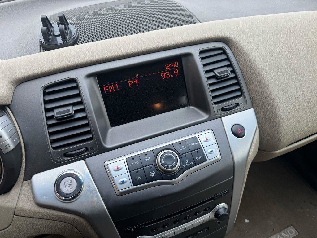 Used 2014 Nissan Murano S image 9