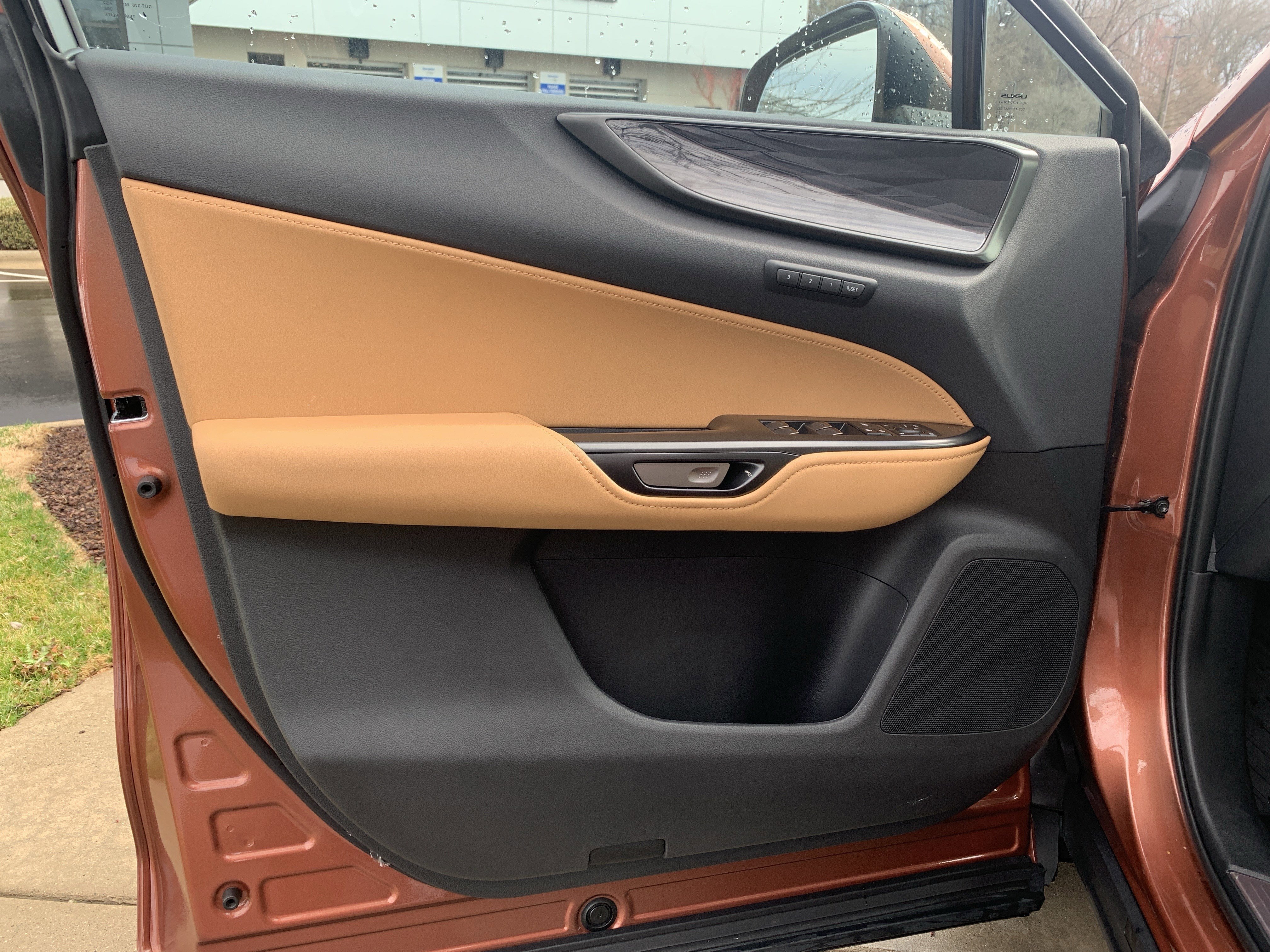 Certified 2025 Lexus NX 250 FWD w/ Towing Package (2000 Lbs) image 14