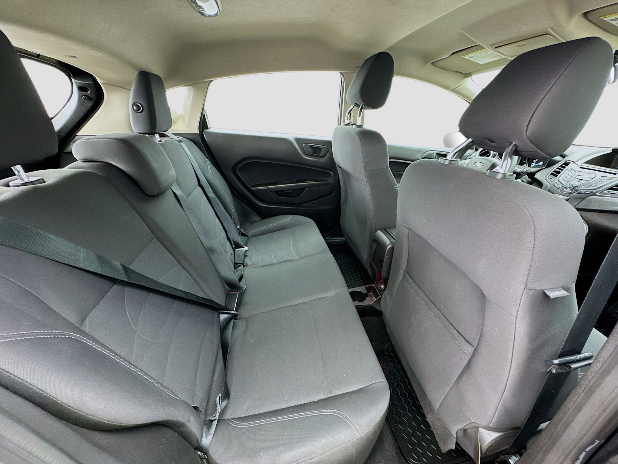 Used 2018 Ford Fiesta SE FWD image 17