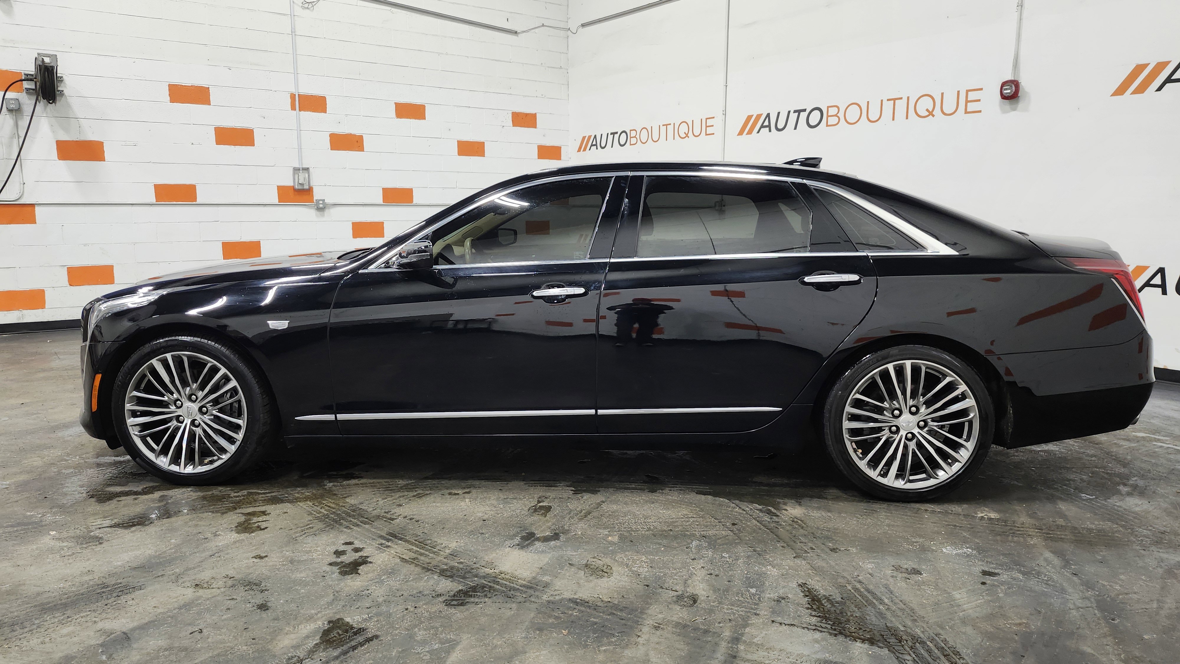 Used 2018 Cadillac CT6 Platinum image 13