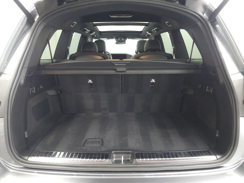 Used 2025 Mercedes-Benz GLS 450 4MATIC image 34