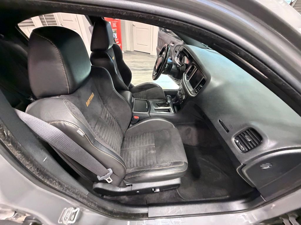 Used 2018 Dodge Charger R/T image 35