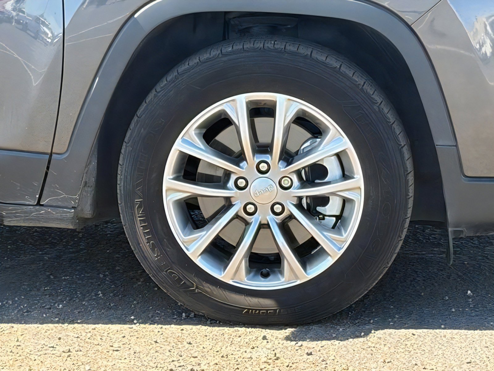Used 2022 Jeep Cherokee Latitude Lux FWD image 9