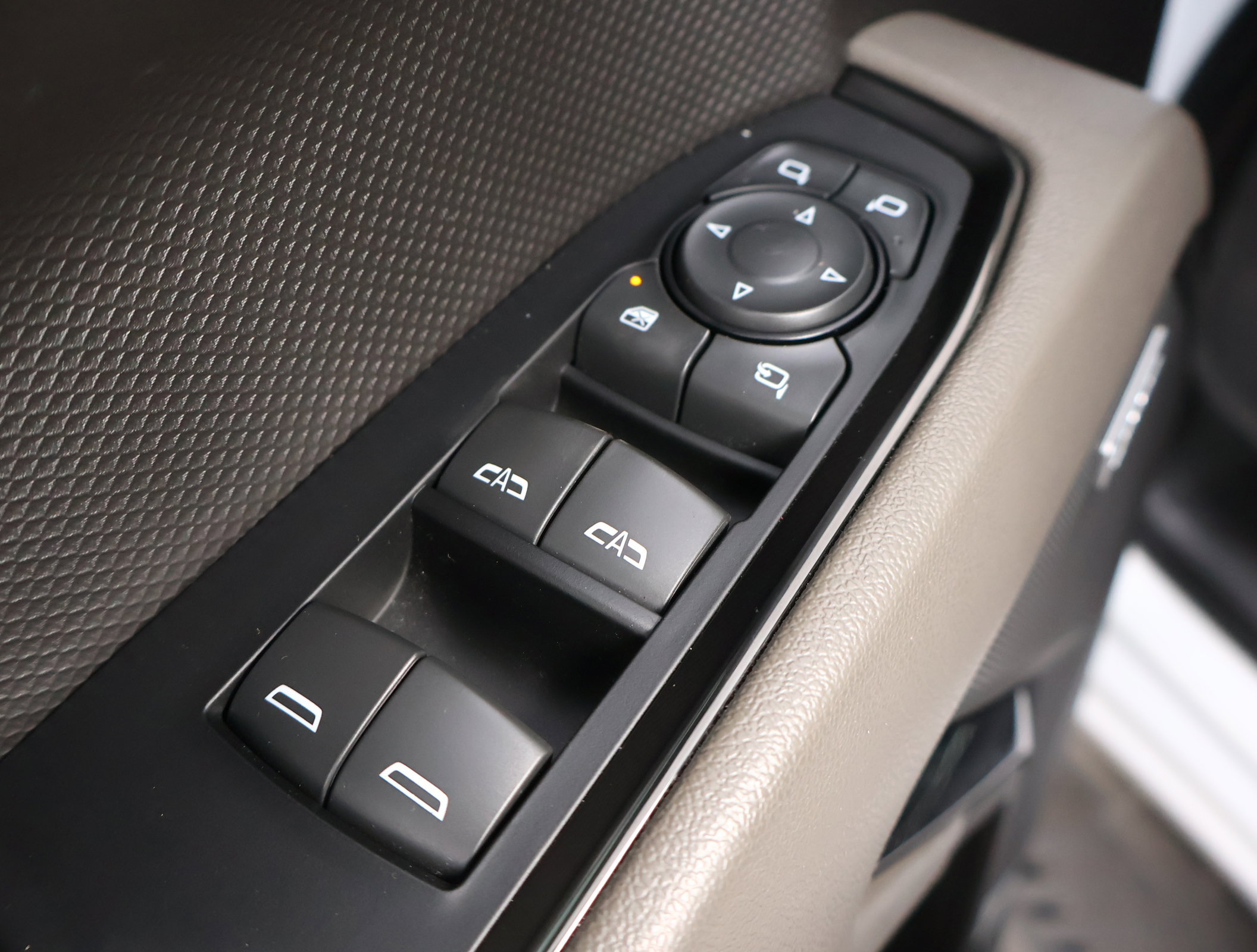 Used 2023 Chevrolet Silverado 1500 ZR2 w/ Technology Package image 8