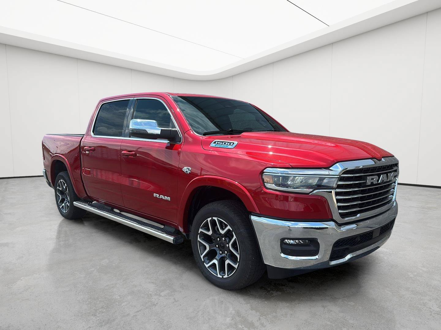 Used 2026 RAM 1500 Laramie w/ Chrome Appearance Group AWD/4WD image 2
