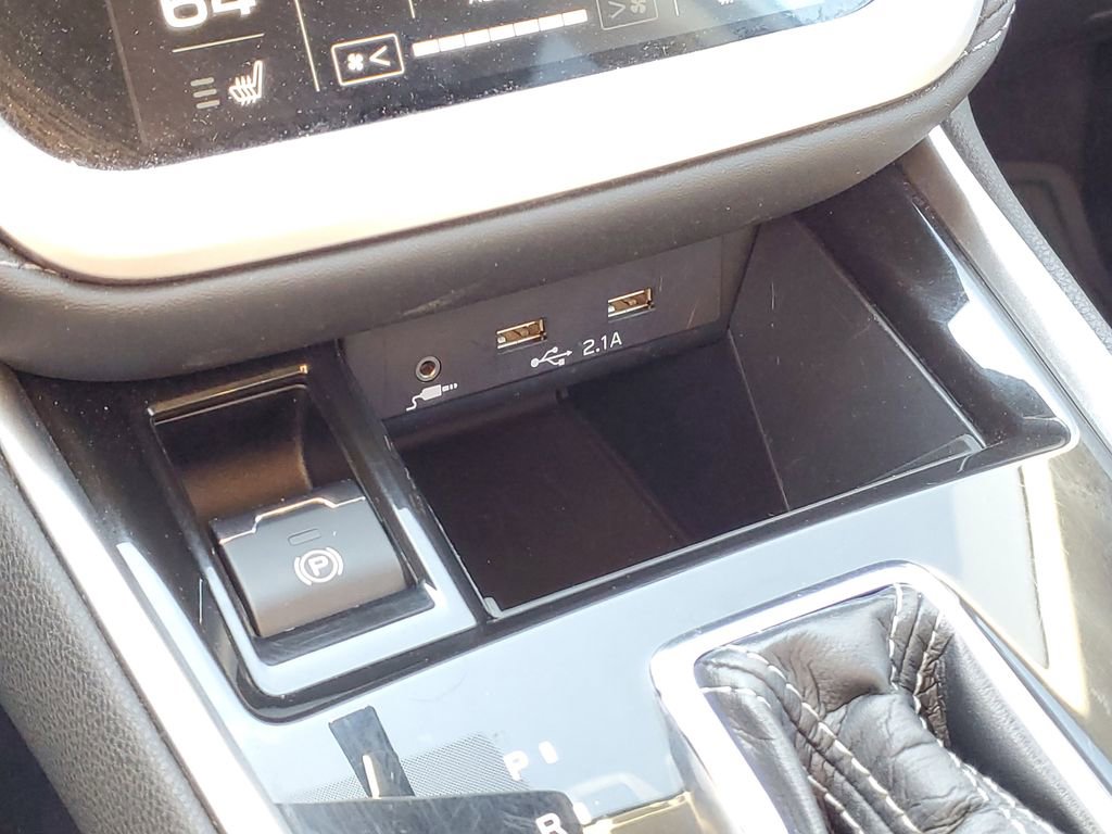 Used 2021 Subaru Outback Premium image 16