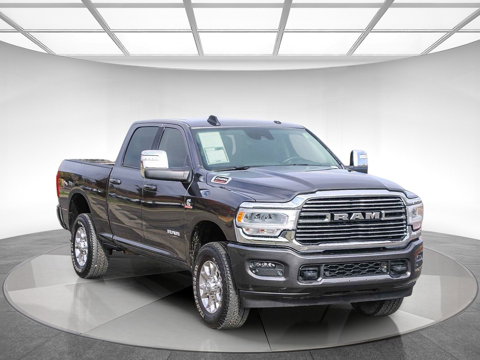 Used 2024 RAM 2500 Laramie w/ Safety Group image 5