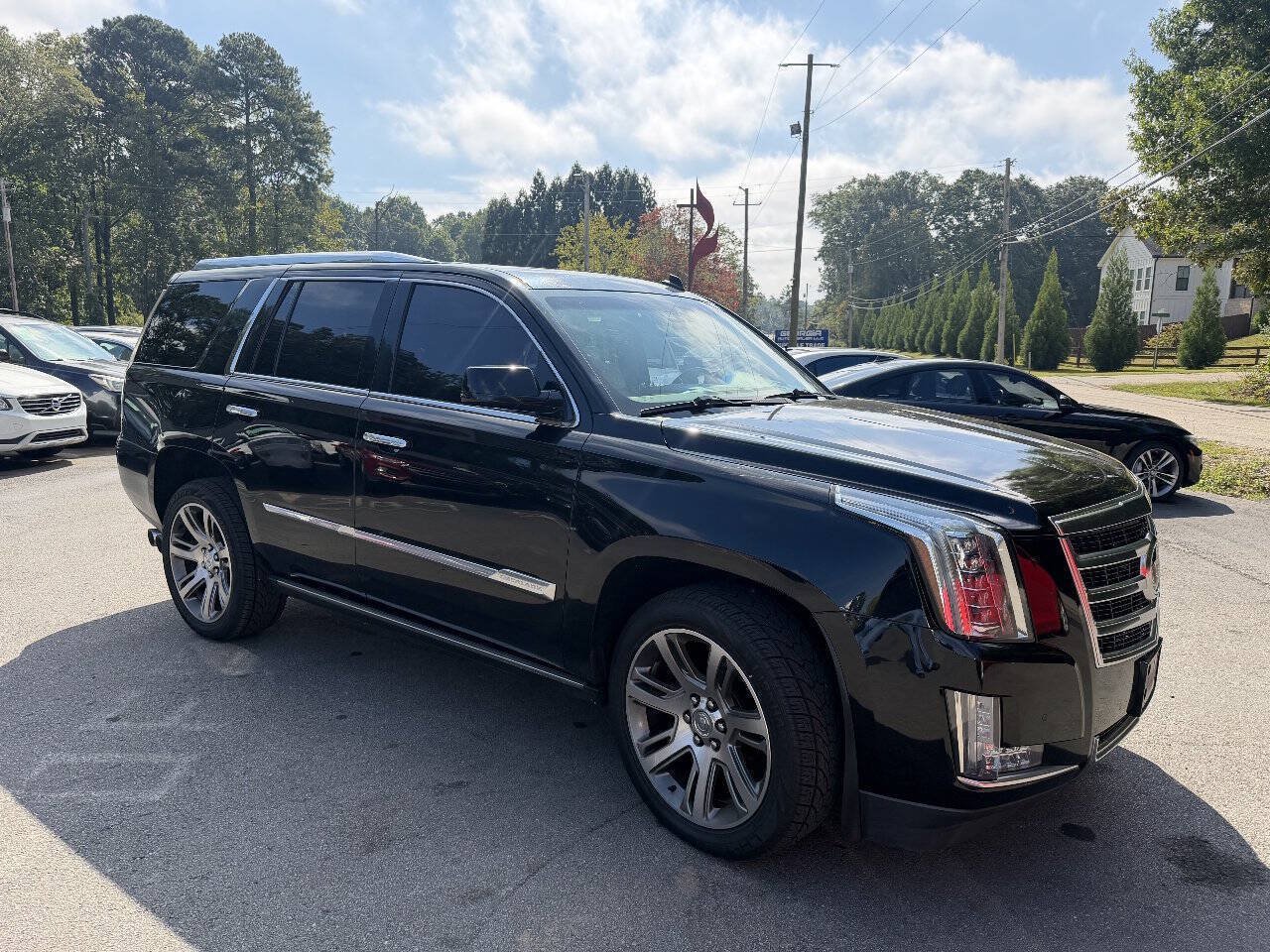Used 2015 Cadillac Escalade Premium AWD/4WD image 3