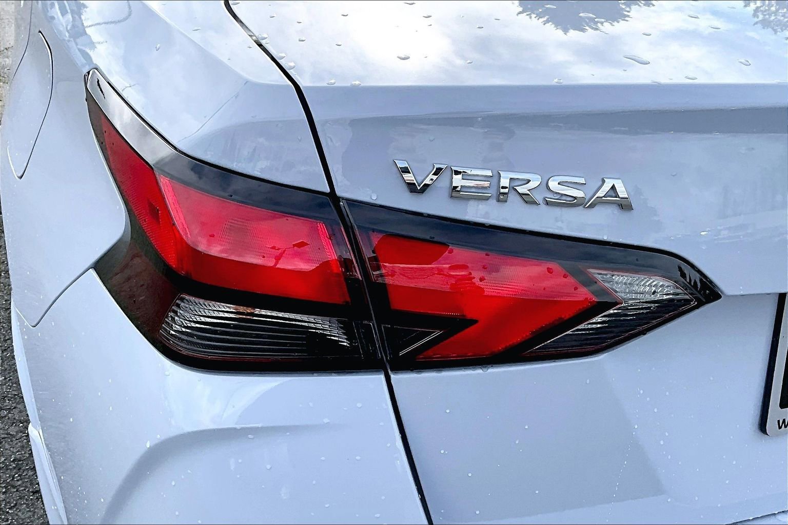 Used 2025 Nissan Versa SV w/ Trunk Package image 13