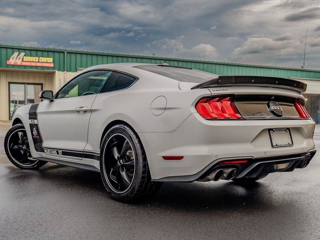 Used 2019 Ford Mustang GT RWD image 3